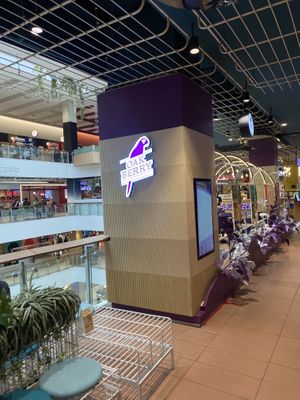 Outside in mall  at Oakberry Acai in Bangkok