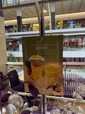 Smoothie? Never seen that before in any other Oakberrys!   at Oakberry Acai in Bangkok