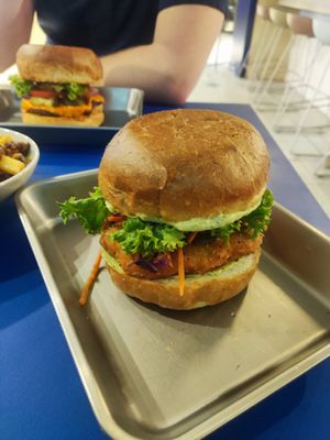 Chicken and mint coleslaw burger at Eden Jaxx - Illum in Copenhagen