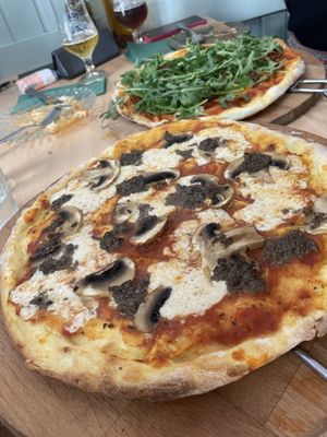 Pizza vegan  at La Galla Tasca Vegana in Barcelona