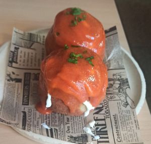 Bombas de la Barceloneta at La Galla Tasca Vegana in Barcelona