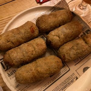 Croquetas de aceitunas negras y tomillo  at La Galla Tasca Vegana in Barcelona