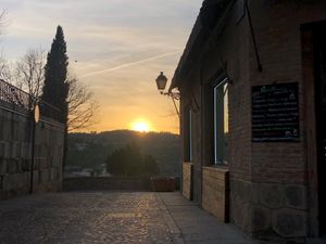 Atardecer de la mano de una merienda rica, nutriente y Cruelty free 💚 at NaturalMente - Italian Coffee Shop in Toledo