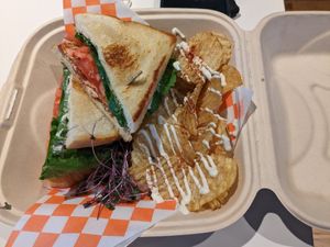 BLT with chips at Lively Up Yourself in Sisters