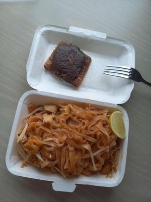 Pad thai and vegan fish with chili paste at Yo Vegan in Phuket