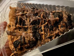 Mega cookie mud pie at Kitchen 17 in Chicago