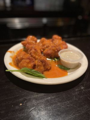 Buffalo cauliflower wings 🌶🌶  at Kitchen 17 in Chicago