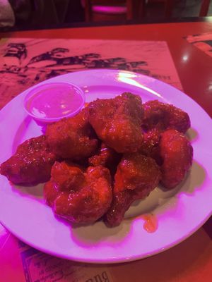 Amazing Wings  at Kitchen 17 in Chicago