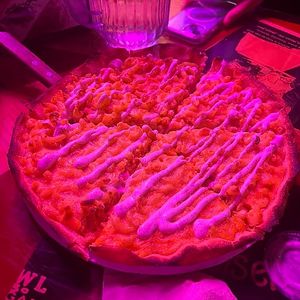 mac and cheese deep dish at Kitchen 17 in Chicago