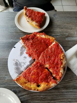 fully loaded deep dish at Kitchen 17 in Chicago
