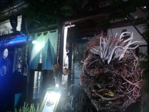 sorry it was night time so can't see it so well. The round wreath is representing his five year old daughter. at TOVIRA – トビラ in Kyoto