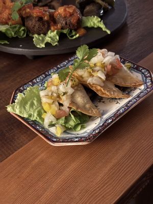   at TOVIRA – トビラ in Kyoto