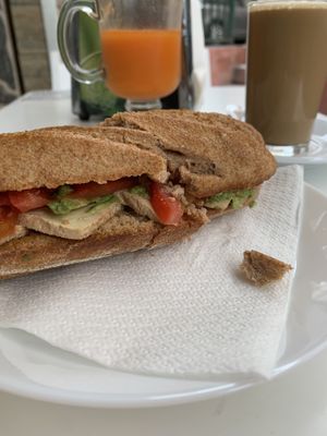 Breakfast   at El Rincón De Flor in Malaga