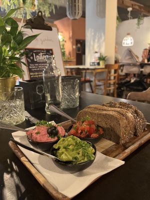 Bites : Bread and dips   at avant garden in Maastricht