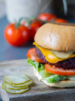 Yerba Burger
LTO, jalapeno aioli, cheddar "cheese" and cucumber pickles (yes they are also) homemade  at Yerba & Buns in Hollywood