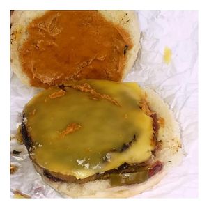 Spicy PB&J Burger at Soulfully Vegan in Berlin