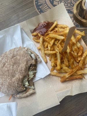 Gyros handwich  at Handwich in Athens