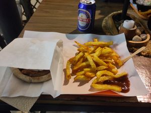8 € kombo, at Handwich in Athens