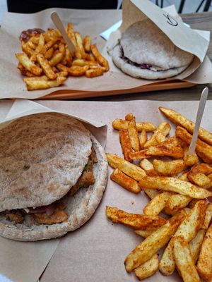  at Handwich in Athens
