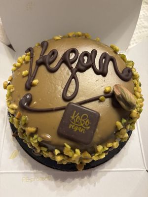 Sacher al pistacchio #Veganuary at Ko.bo Vegan in Milan