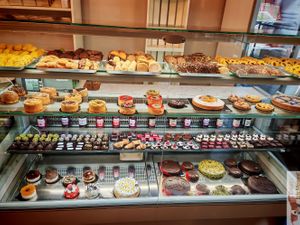 Pastries at Ko.bo Vegan in Milan