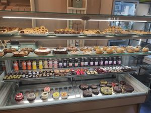 All cakes and cookies at Ko.bo Vegan in Milan