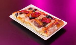 Pizza pepperoni at New Freedom Cakes Cafe in Madrid