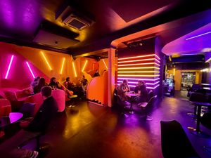  at New Freedom Cakes Cafe in Madrid