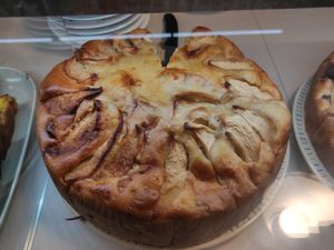 Apple pie at Cìciri in Brescia