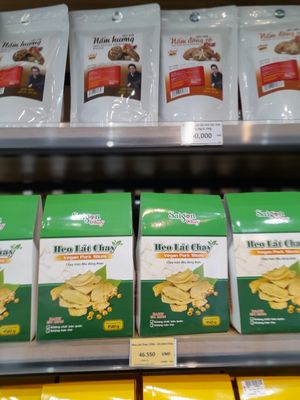 Vegan products at Chay Tốt Market - 297-299 Âu Cơ in Ho Chi Minh City