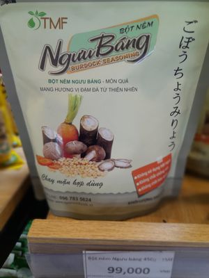 Vegan products at Chay Tốt Market - 297-299 Âu Cơ in Ho Chi Minh City