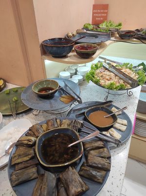 Buffet at Homie Vegan in Hanoi