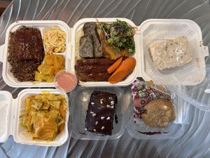 Dejeuner pour trois personnes !   at Healthy Lifestyle Center and Deli in Nassau