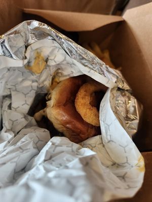 Smokehouse burger at Mad Rabbit Cafe in Madison