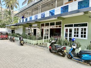 The venue   at SkinnyTom's Deli in Unawatuna