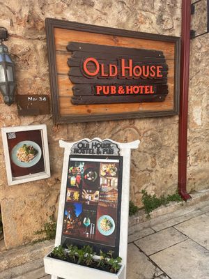 Entrance  at Old House Pub & Hotel in Antalya