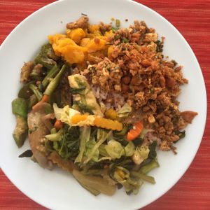 best 30 baht meal I've ever had at Chuan Siang in Chiang Mai