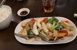 Tofu with vegetables 🥰  at Leaf Vegetarian in Rotterdam