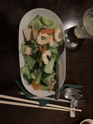 Shitake met paksoi   at Leaf Vegetarian in Rotterdam