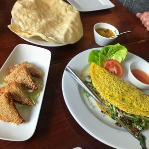 Sesame toast, Vietnamese pancake (2 of my favs) and papadum at Leaf Vegetarian in Rotterdam