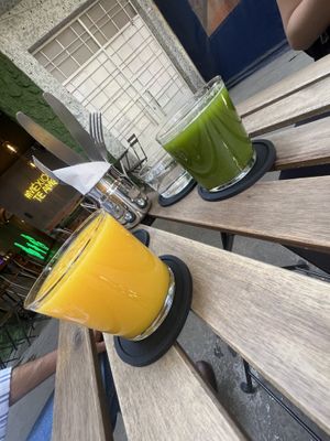 Jugos   at Alguito Vegano in Mexico City