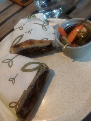 Torta de la socia y chilitos en vinagre at Alguito Vegano in Mexico City