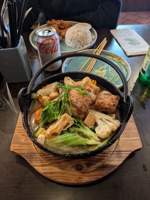 Veggie hot pot at September Vegan Food in Wellington