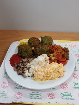 Lezzetli ve uygun fiyatli at Rulo Ezberbozan Lezzetler in Istanbul