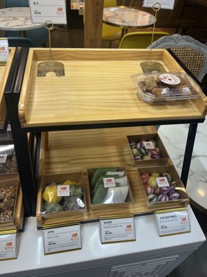   at ajindang  in Seoul