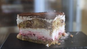 cake at Katzentempel - München in Munich