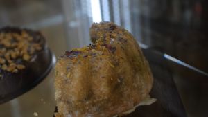 cake at Katzentempel - München in Munich