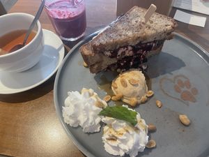   at Katzentempel - München in Munich