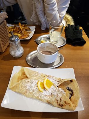   at Katzentempel - München in Munich