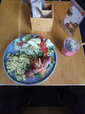  at Katzentempel - München in Munich